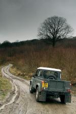 Land Rover Defender 2006 года